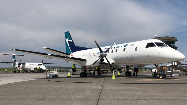 WestJet support staff could be going on strike