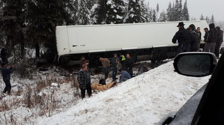 UPDATE: 17 people injured after a bus accident north of PG