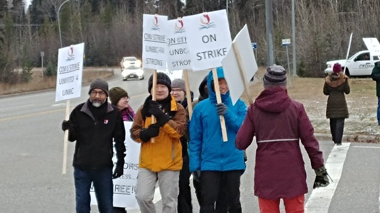 Faculty Association members at UNBC hit the picket lines