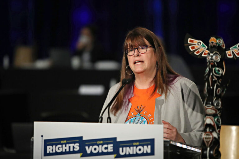 BCGEU accepts offer to return to the bargaining table