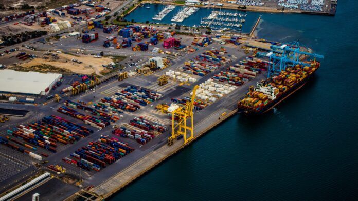BC port labour dispute reaches tipping point; union issues strike notice